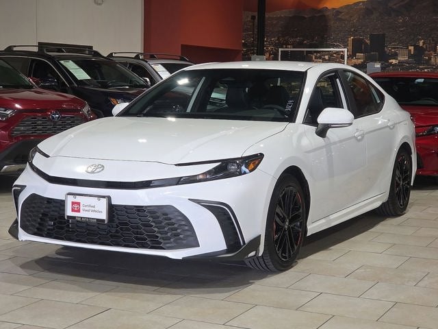 2025 Toyota Camry SE