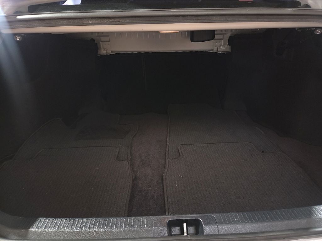 2022 Toyota Camry Hybrid XLE
