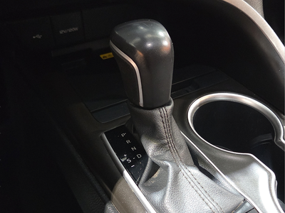 2022 Toyota Camry Hybrid XLE