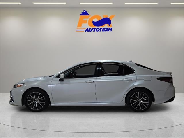 2022 Toyota Camry Hybrid XLE
