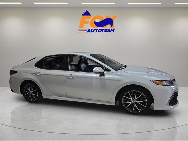 2022 Toyota Camry Hybrid XLE