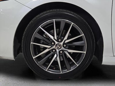 2022 Toyota Camry Hybrid XLE