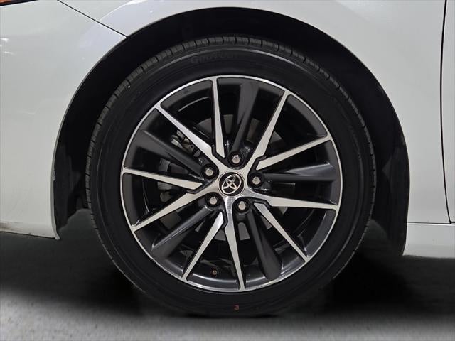 2022 Toyota Camry Hybrid XLE