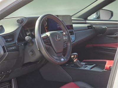 2024 Lexus ES 300h F SPORT Handling