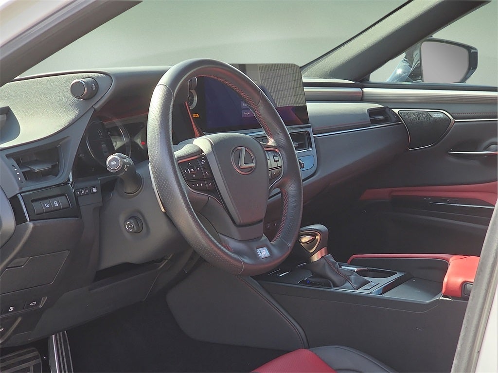 2024 Lexus ES 300h F SPORT Handling