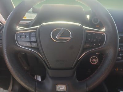 2024 Lexus ES 300h F SPORT Handling