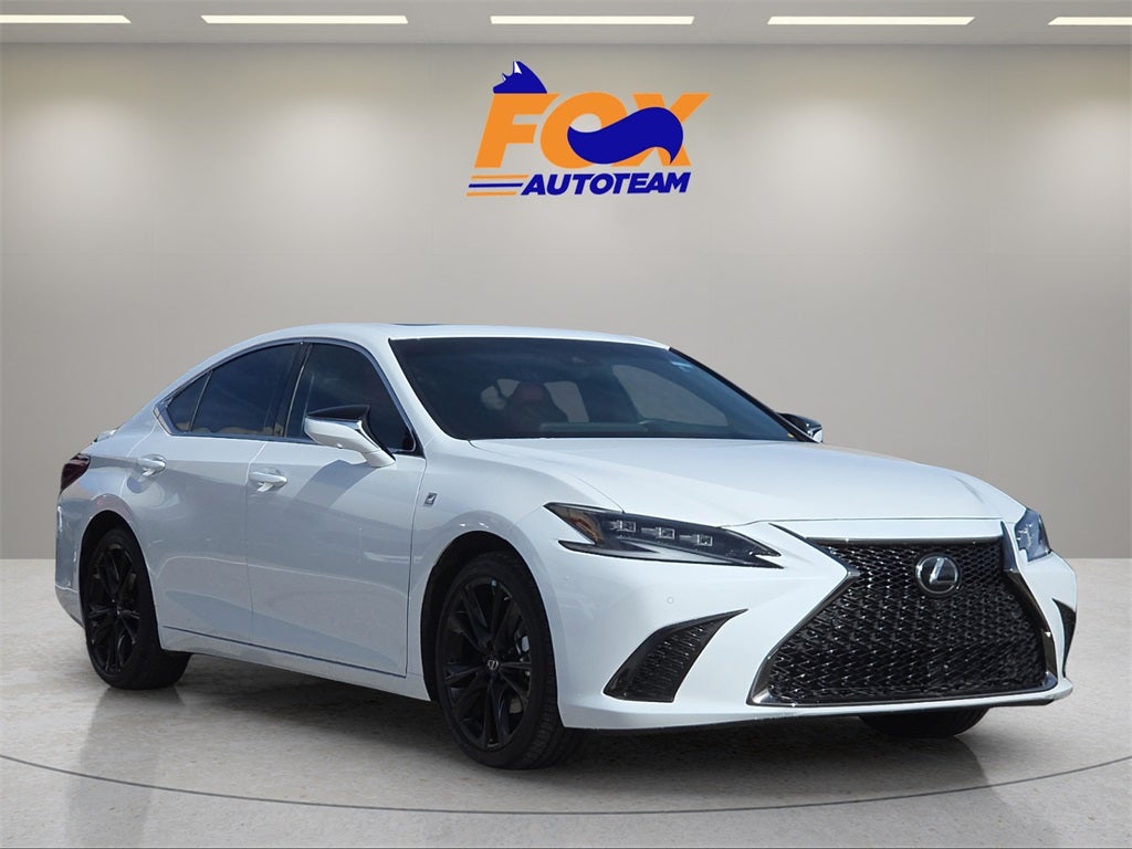 2024 Lexus ES 300h F SPORT Handling