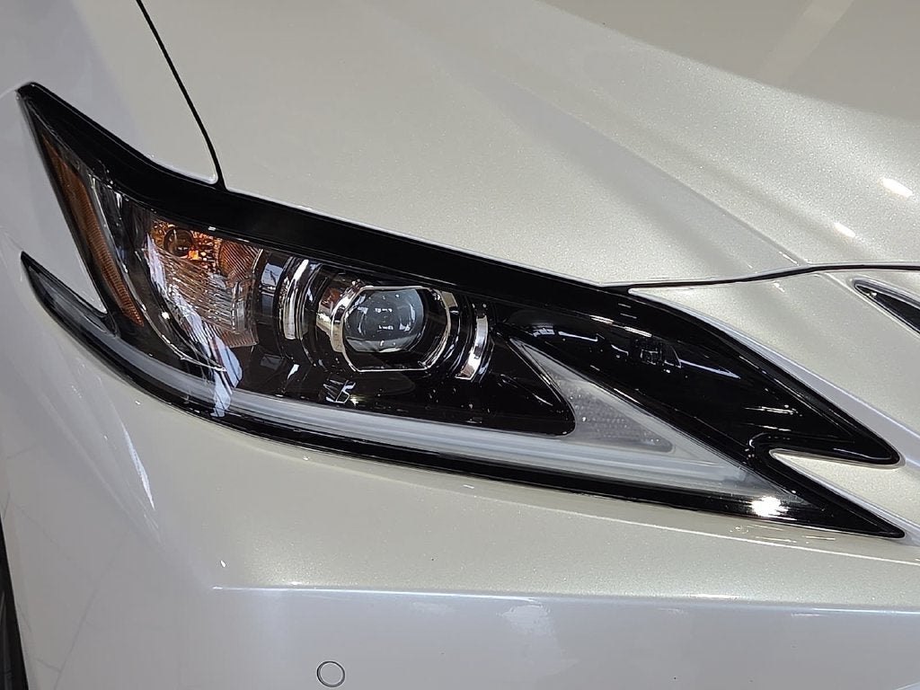 2025 Lexus ES 350