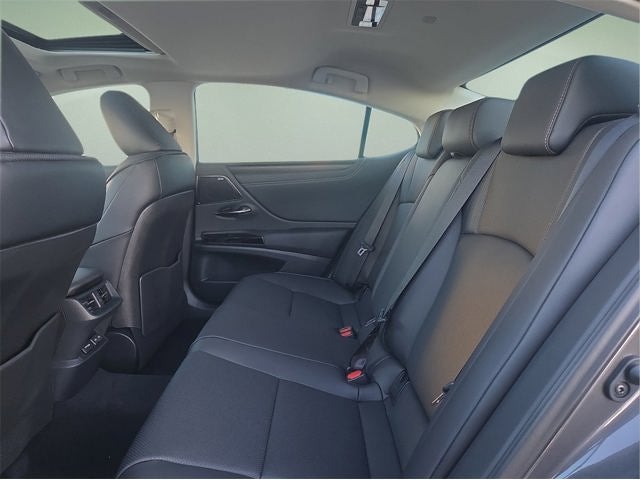 2025 Lexus ES 350 F SPORT DESIGN