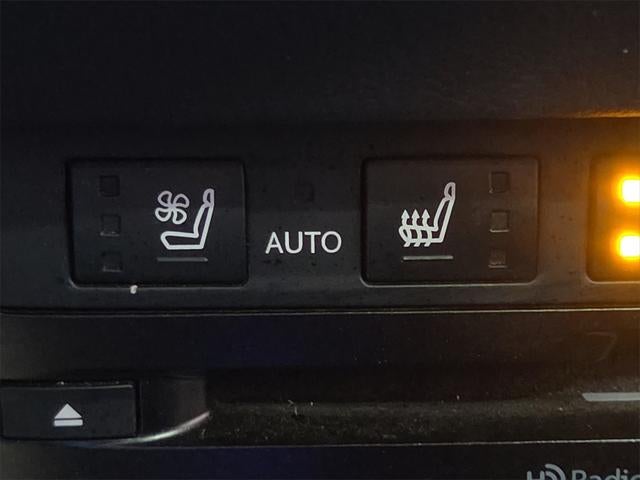 2021 Lexus ES 300h Ultra Luxury