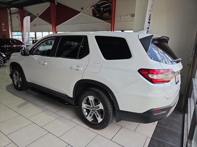2023 Honda Pilot EX-L 8 Passenger