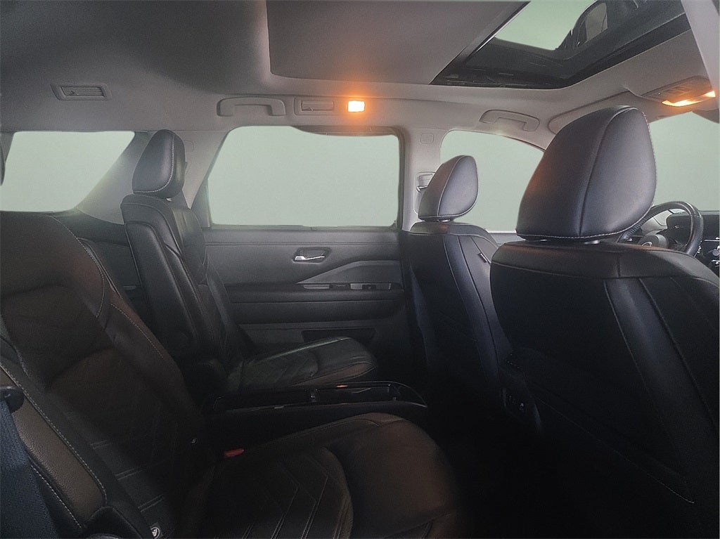 2022 Nissan Pathfinder Platinum