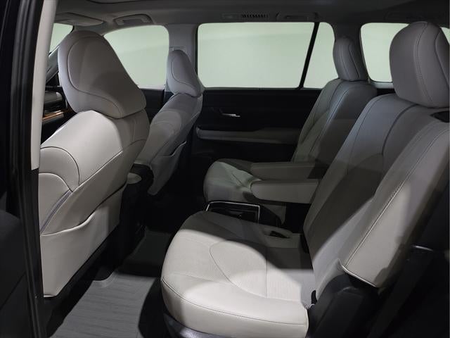 2025 Toyota Grand Highlander Platinum