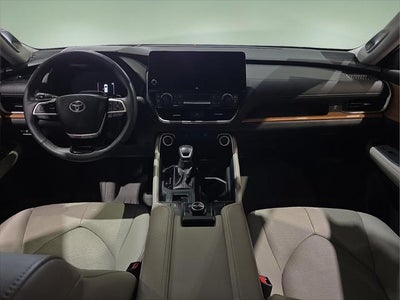 2025 Toyota Grand Highlander Platinum