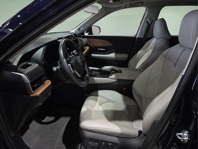 2025 Toyota Grand Highlander Platinum