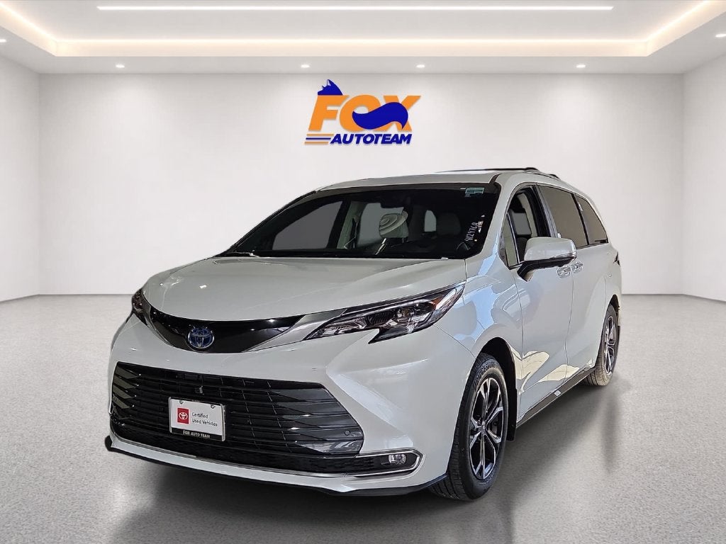 2025 Toyota Sienna Platinum 7 Passenger