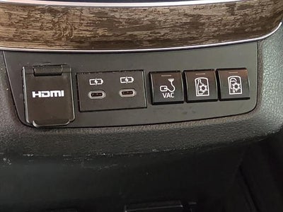 2025 Toyota Sienna Platinum 7 Passenger