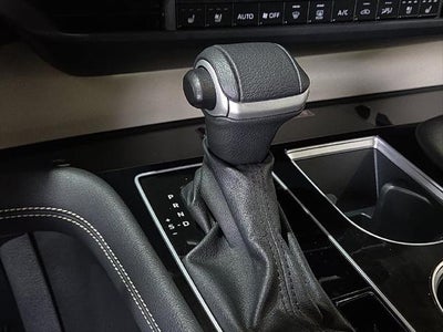 2025 Toyota Sienna Platinum 7 Passenger
