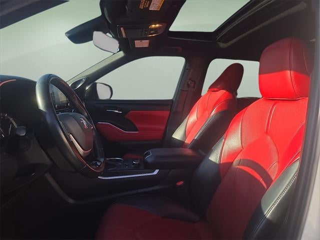 2022 Toyota Highlander XSE