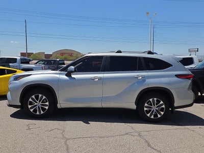 2023 Toyota Highlander Hybrid XLE