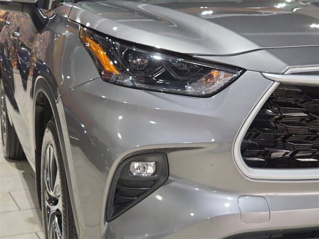 2025 Toyota Highlander Hybrid XLE