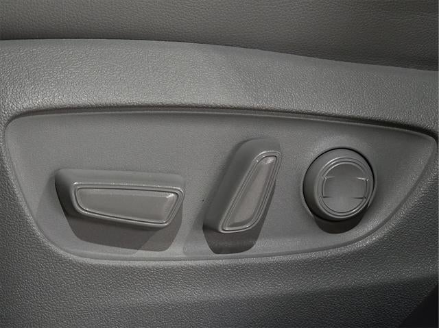 2025 Toyota Highlander Hybrid XLE