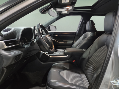 2024 Toyota Highlander XSE