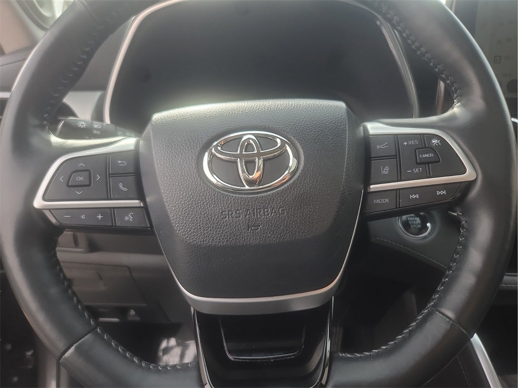2023 Toyota Highlander Platinum