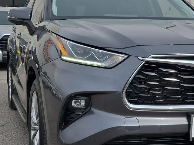 2023 Toyota Highlander Platinum
