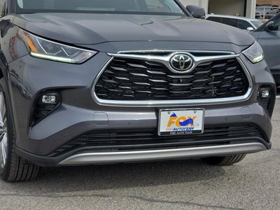 2023 Toyota Highlander Platinum