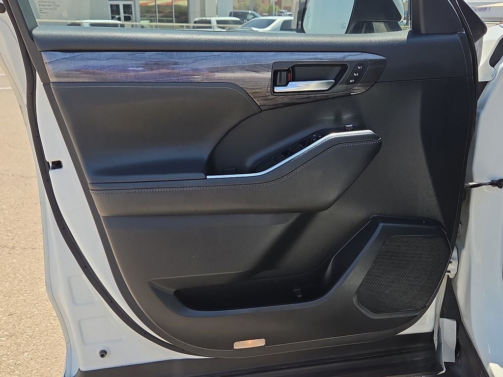 2020 Toyota Highlander Hybrid Limited