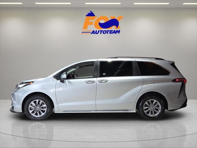 2023 Toyota Sienna XLE