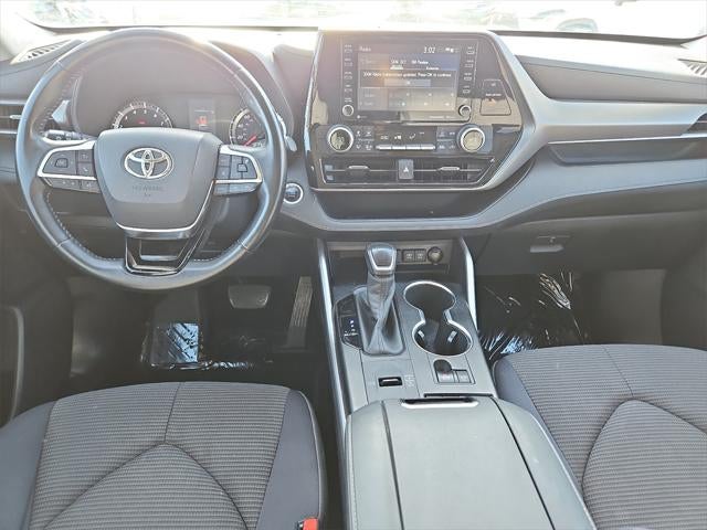2020 Toyota Highlander LE