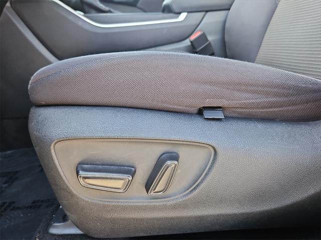 2020 Toyota Highlander LE