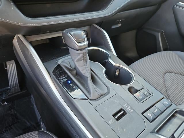 2020 Toyota Highlander LE