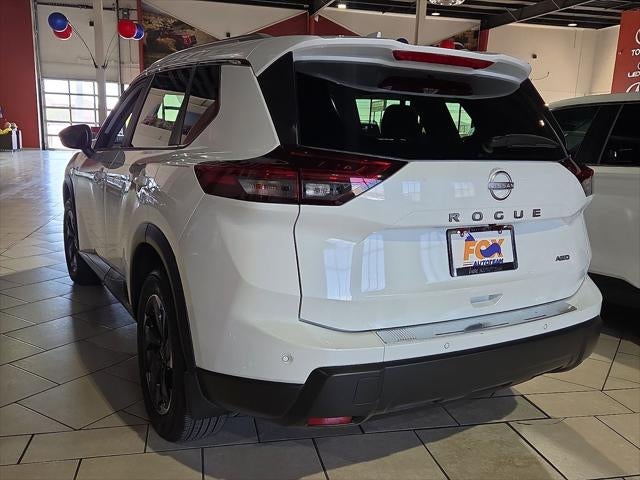 2025 Nissan Rogue SV