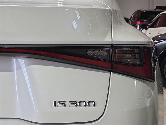 2022 Lexus IS 300
