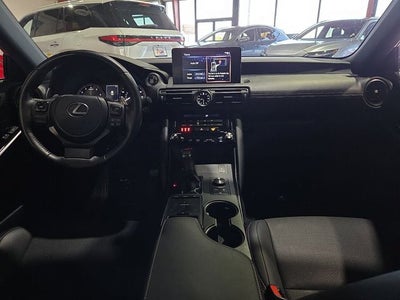 2025 Lexus IS 300