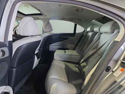 2017 Lexus LS 460