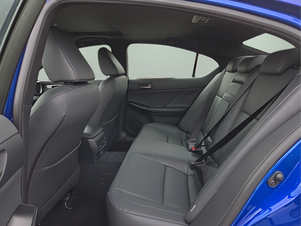 2026 Lexus IS 350 F SPORT Design
