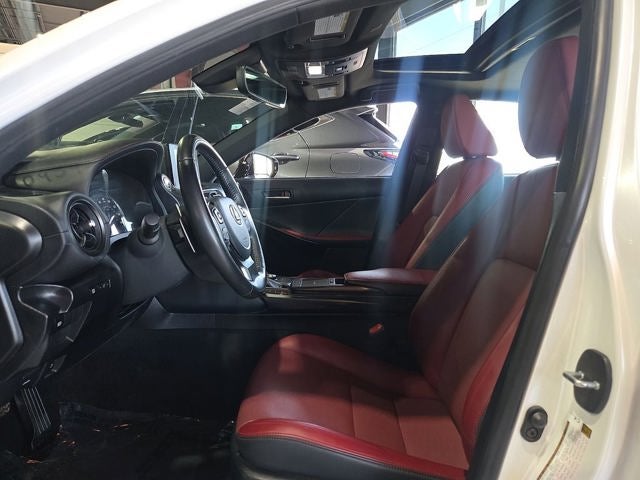2023 Lexus IS 300