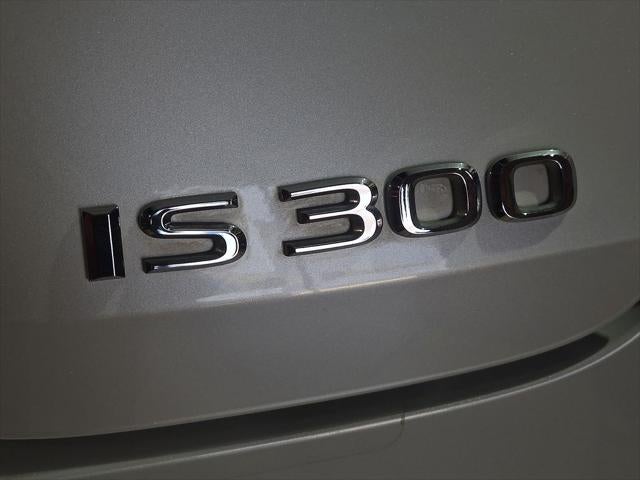2023 Lexus IS 300