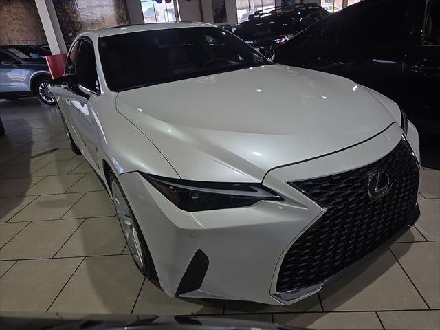 2023 Lexus IS 300