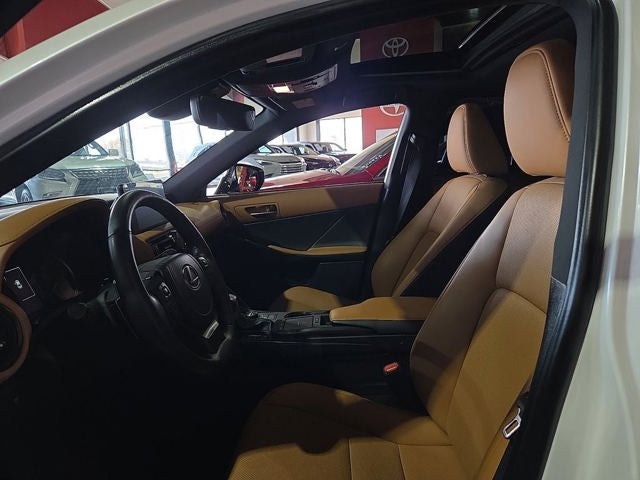 2024 Lexus IS 300
