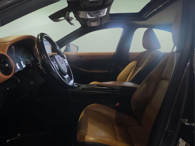 2023 Lexus IS 300