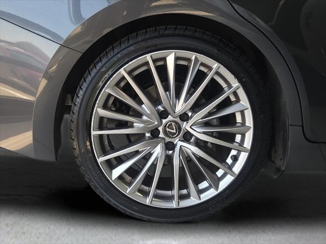 2023 Lexus IS 300