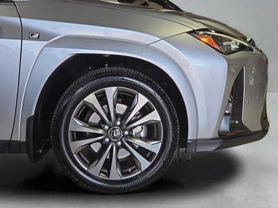2023 Lexus UX 250h F SPORT Handling
