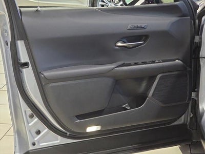 2023 Lexus UX 250h F SPORT Handling