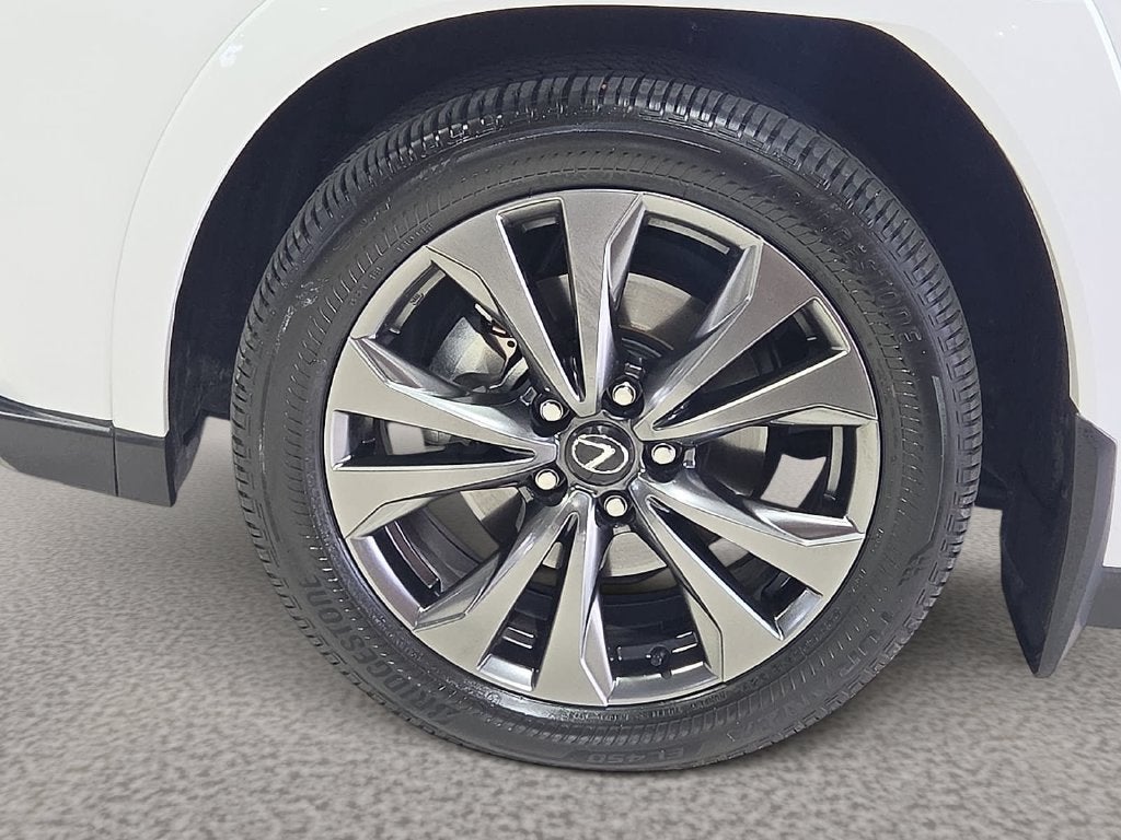 2025 Lexus UX 300h F SPORT Design