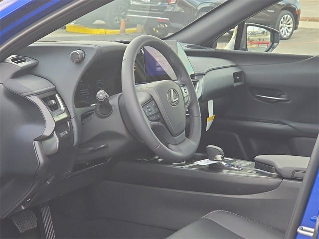 2025 Lexus UX 300h F SPORT DESIGN